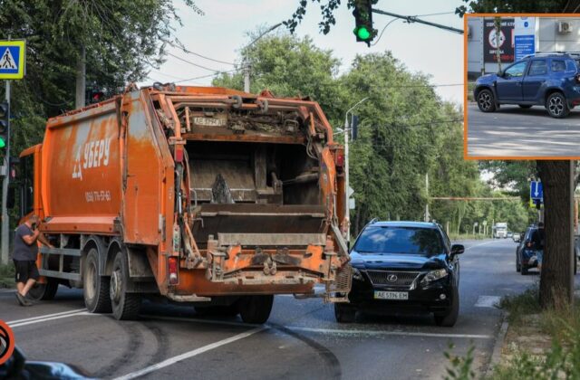 У Дніпрі після аварії авто сміттєвоз заблокував Енергетичну вулицю.