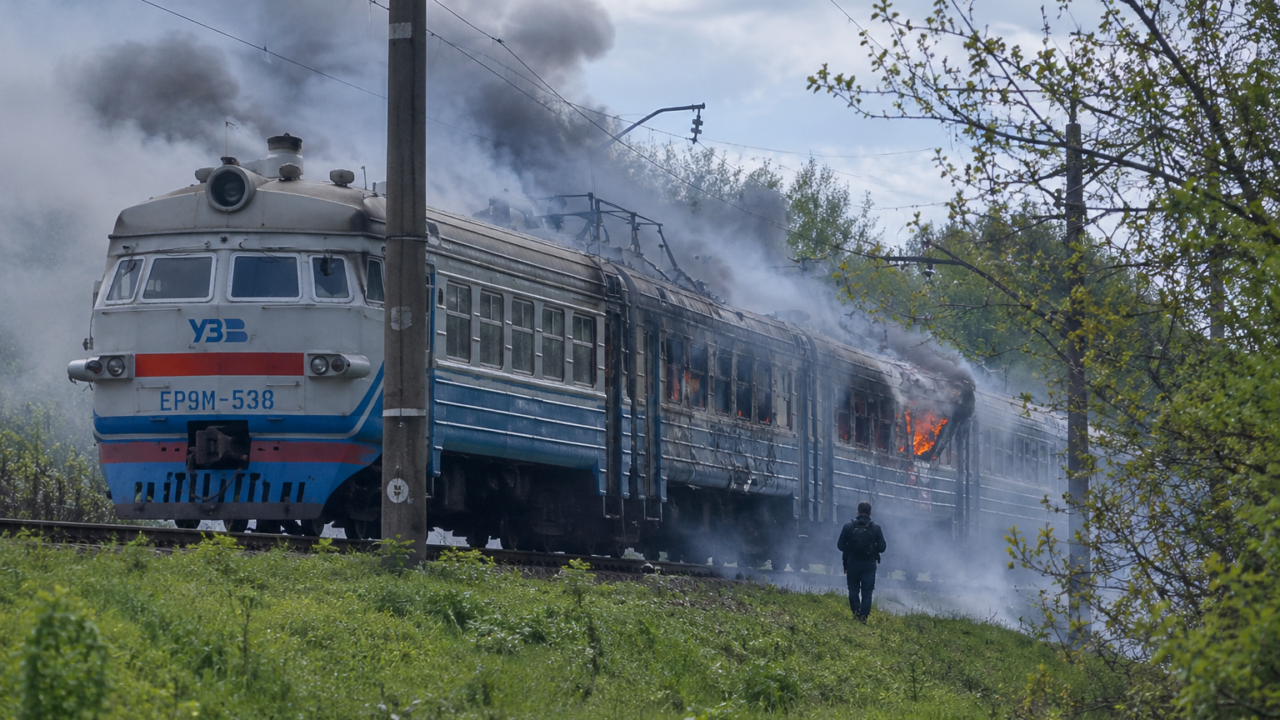 Три атаки на поїзди за один ранок